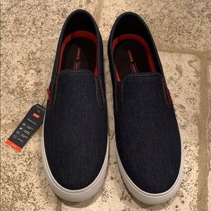 Levi’s comfort men’s shoes, 10.5, never worn